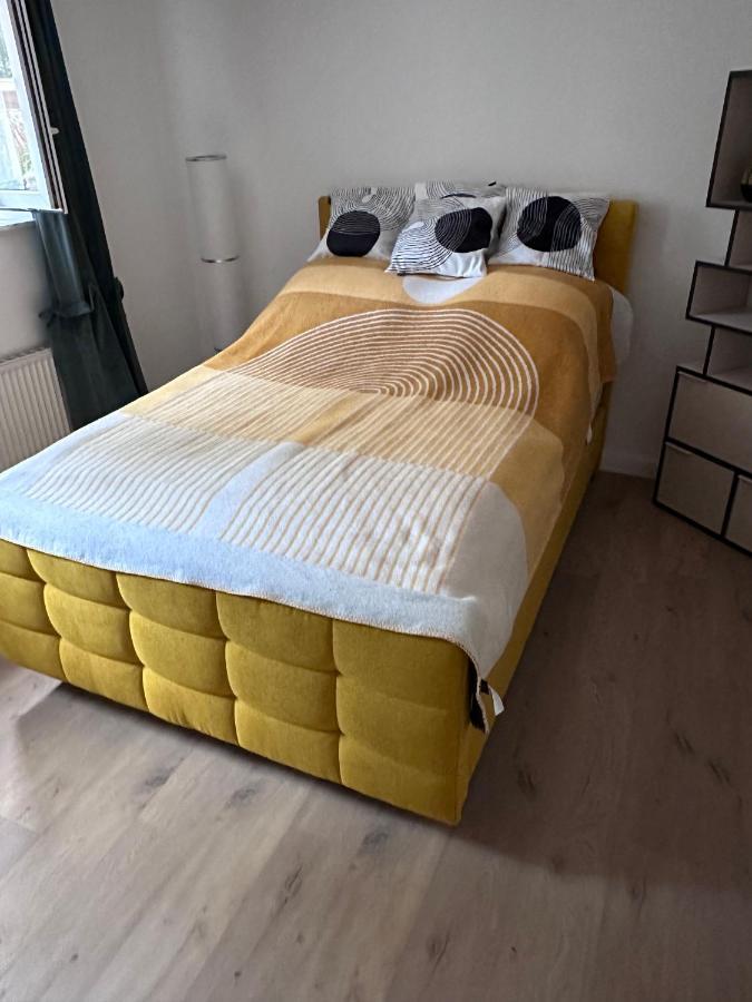 Souterrain Appartement Im Geteviertel Бремен Екстериор снимка