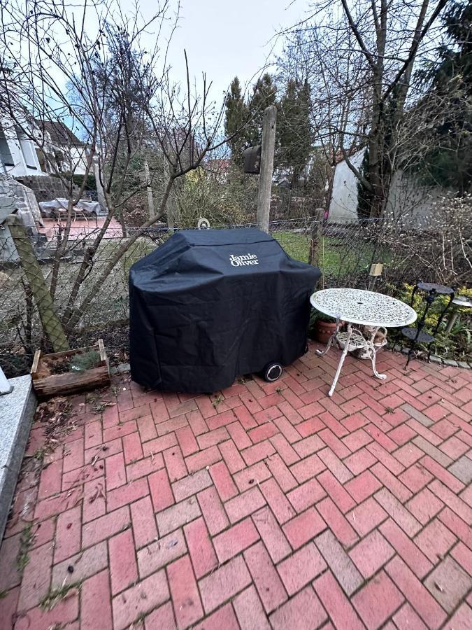 Souterrain Appartement Im Geteviertel Бремен Екстериор снимка